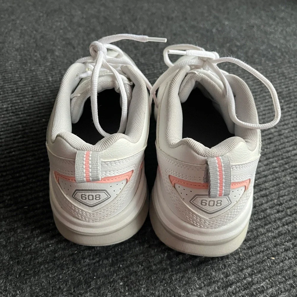 New Balance 608v5 Training Shoes Womens 8.5 Wide White Pink Leather WX608WP5